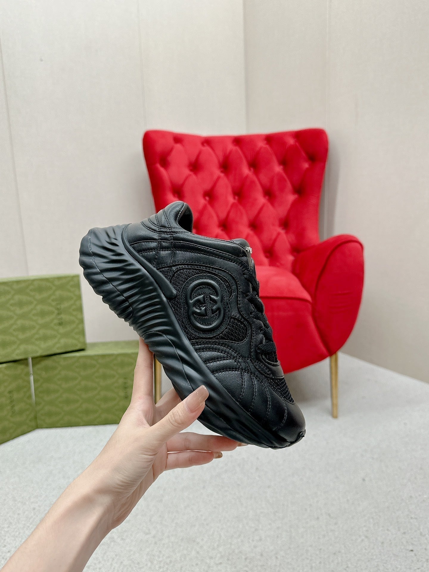 GUCCI RIPPLE TRAINER BLACK LAMBSKIN