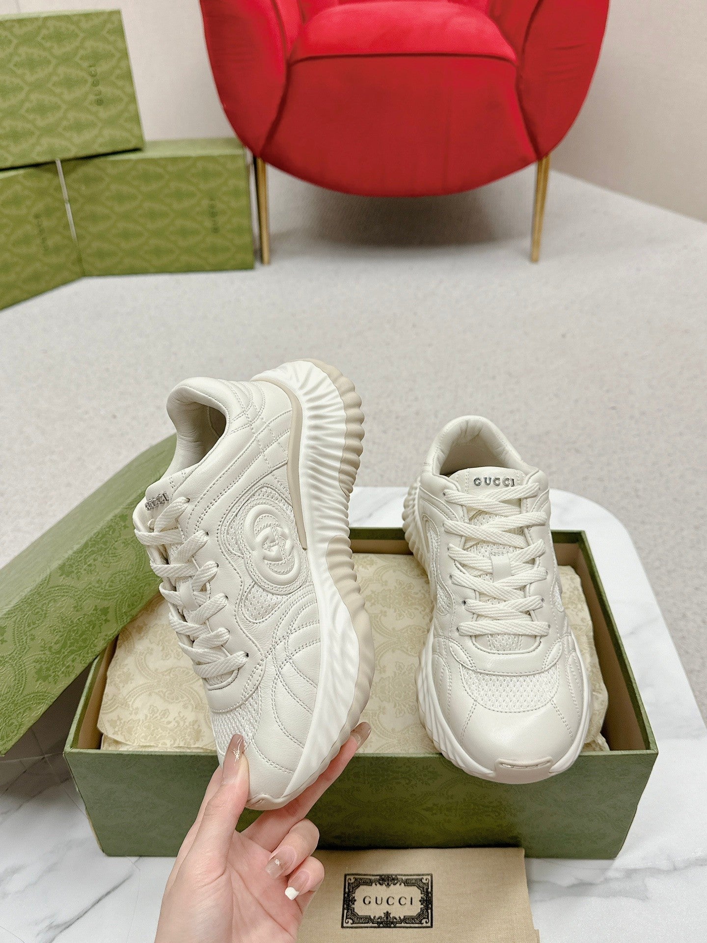 GUCCI RIPPLE TRAINER WHITE LAMBSKIN