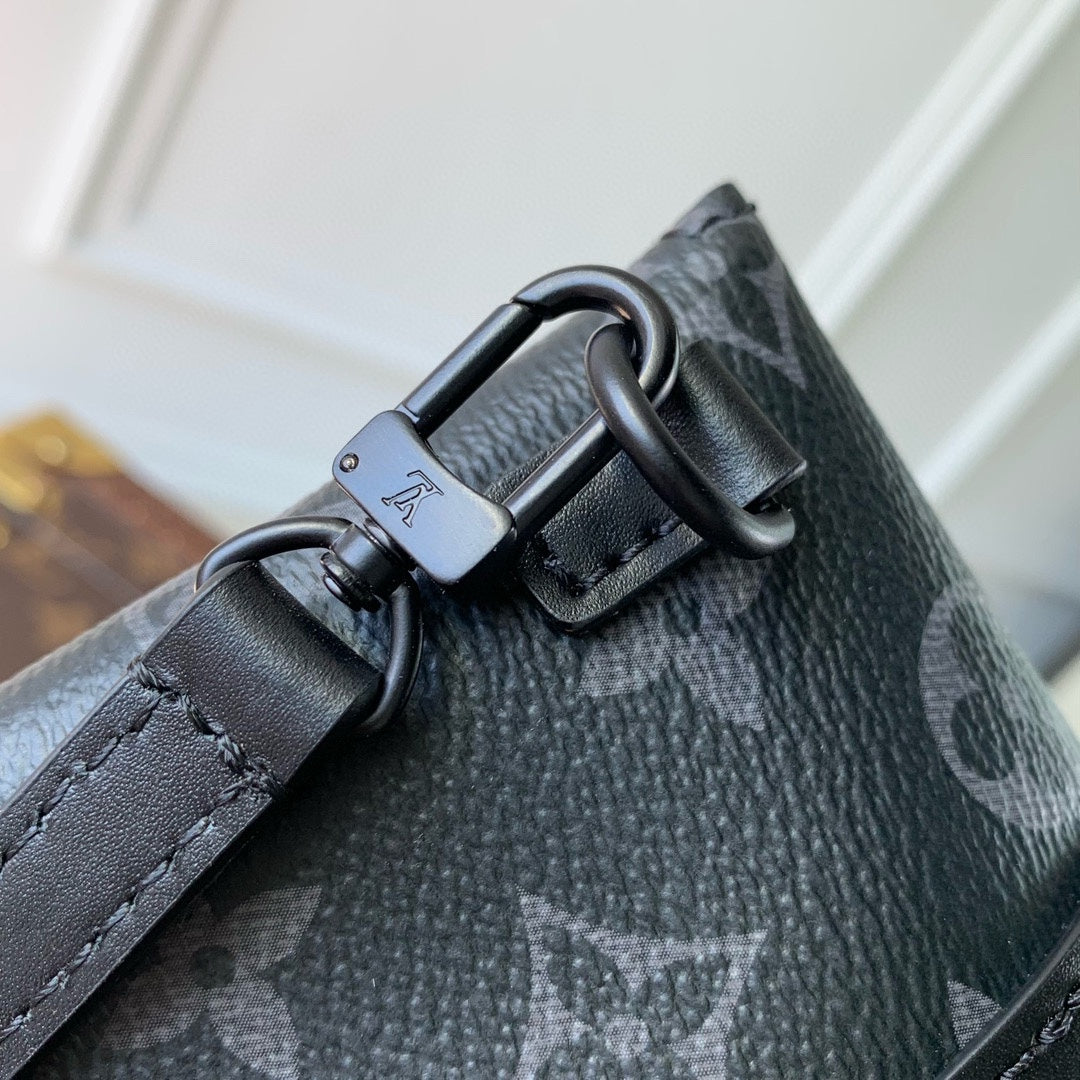 LOUIS VUITTON ENVELOPE POUCH 18 IN BLACK MONOGRAM ECLIPSE CANVAS