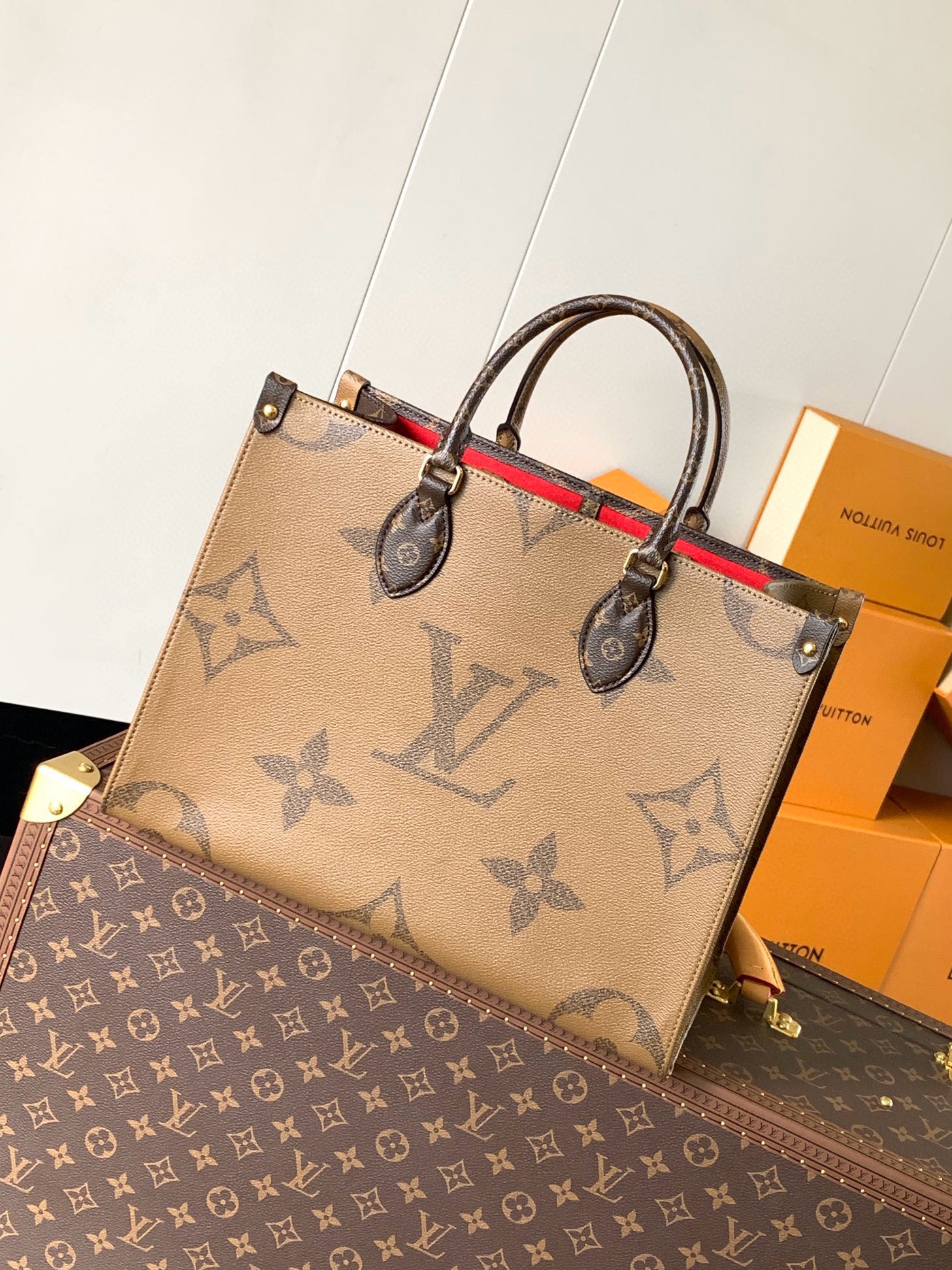 LOUIS VUITTON ONTHEGO MM 35CM MONOGRAM GIANT CANVAS