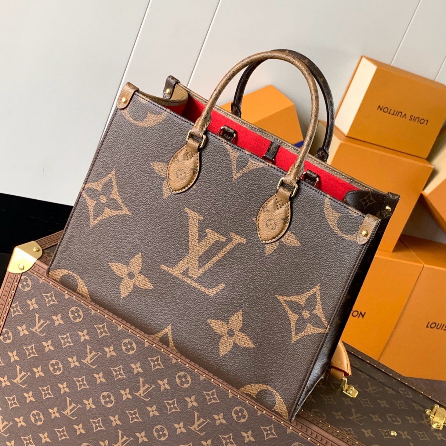 LOUIS VUITTON ONTHEGO MM 35CM MONOGRAM GIANT CANVAS