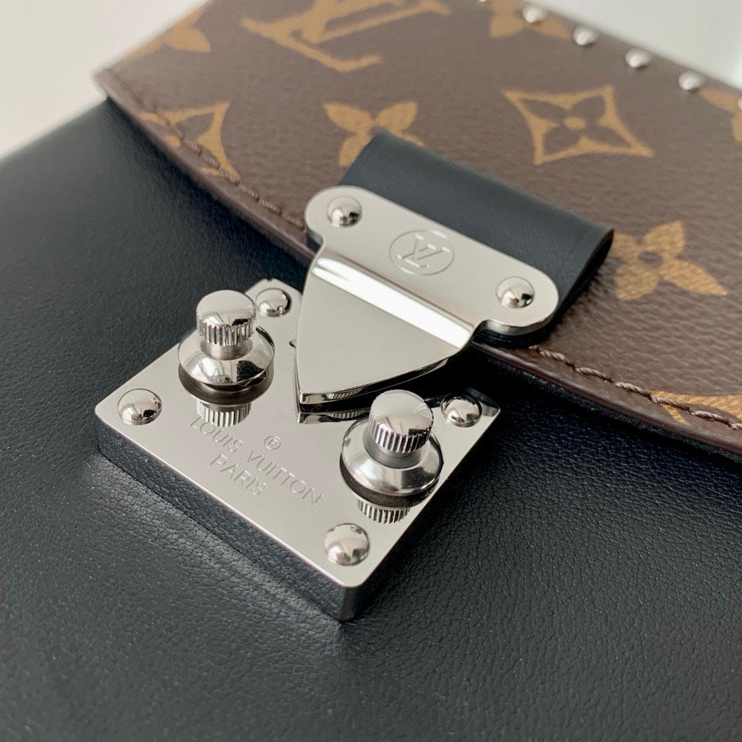 LOUIS VUITTON CAMERA BOX VIVE BAG 17 IN BLACK MONOGRAM CALFSKIN SILVER-TONE METALLIC