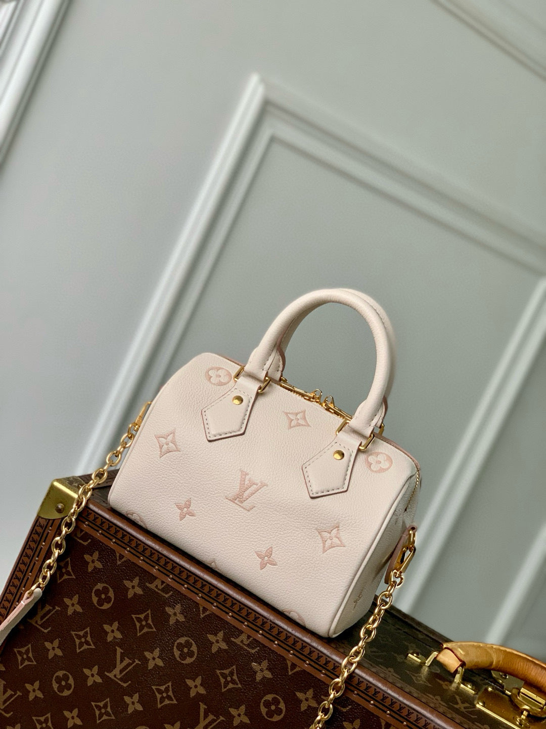 LOUIS VUITTON SPEEDY BANDOULIÈRE 20.5 IN LIGHT PINK MONOGRAM EMPREINTE CANVAS