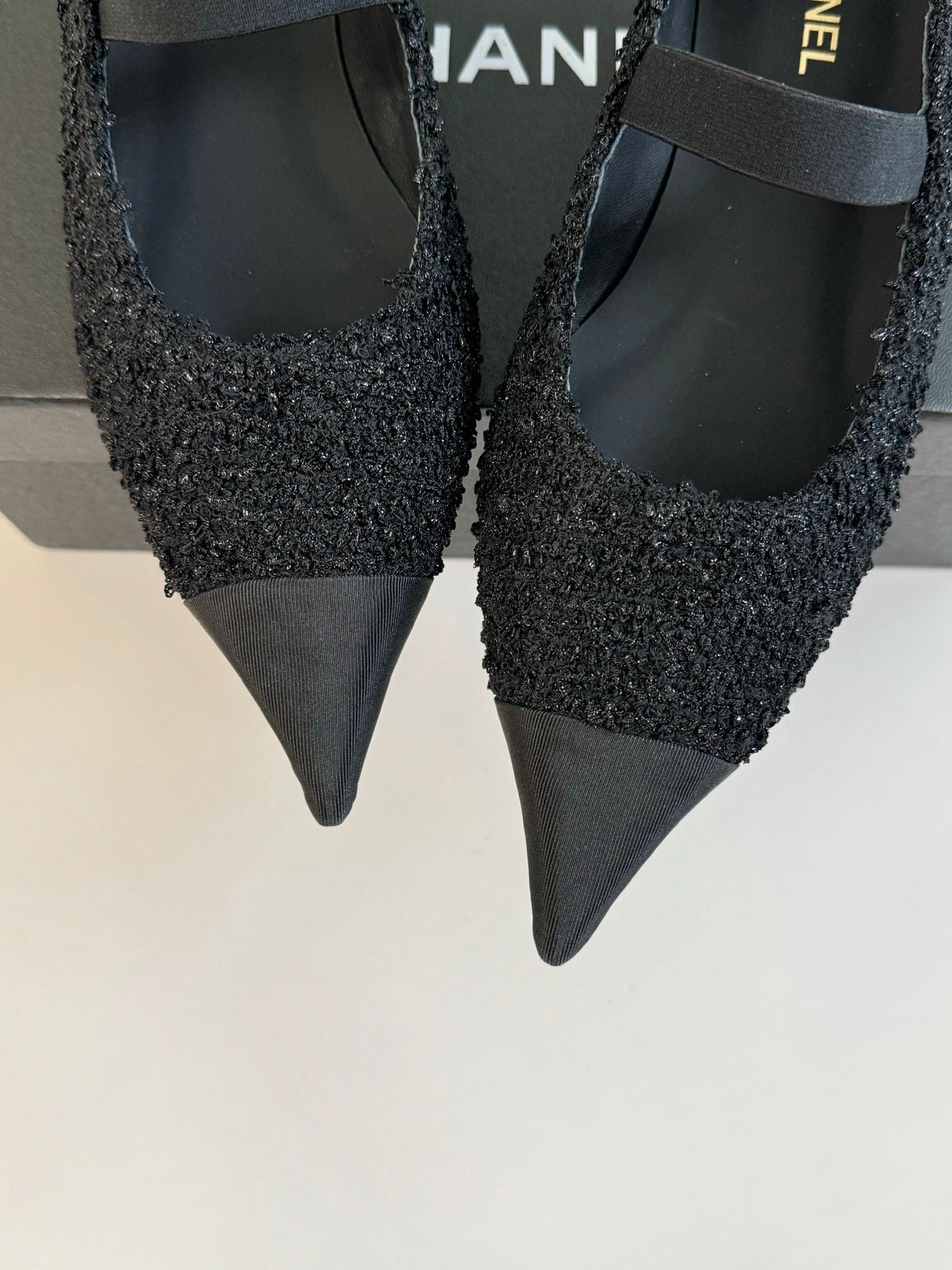 CHANEL MARY JANE IN BLACK WOOL TWEED AND SATIN