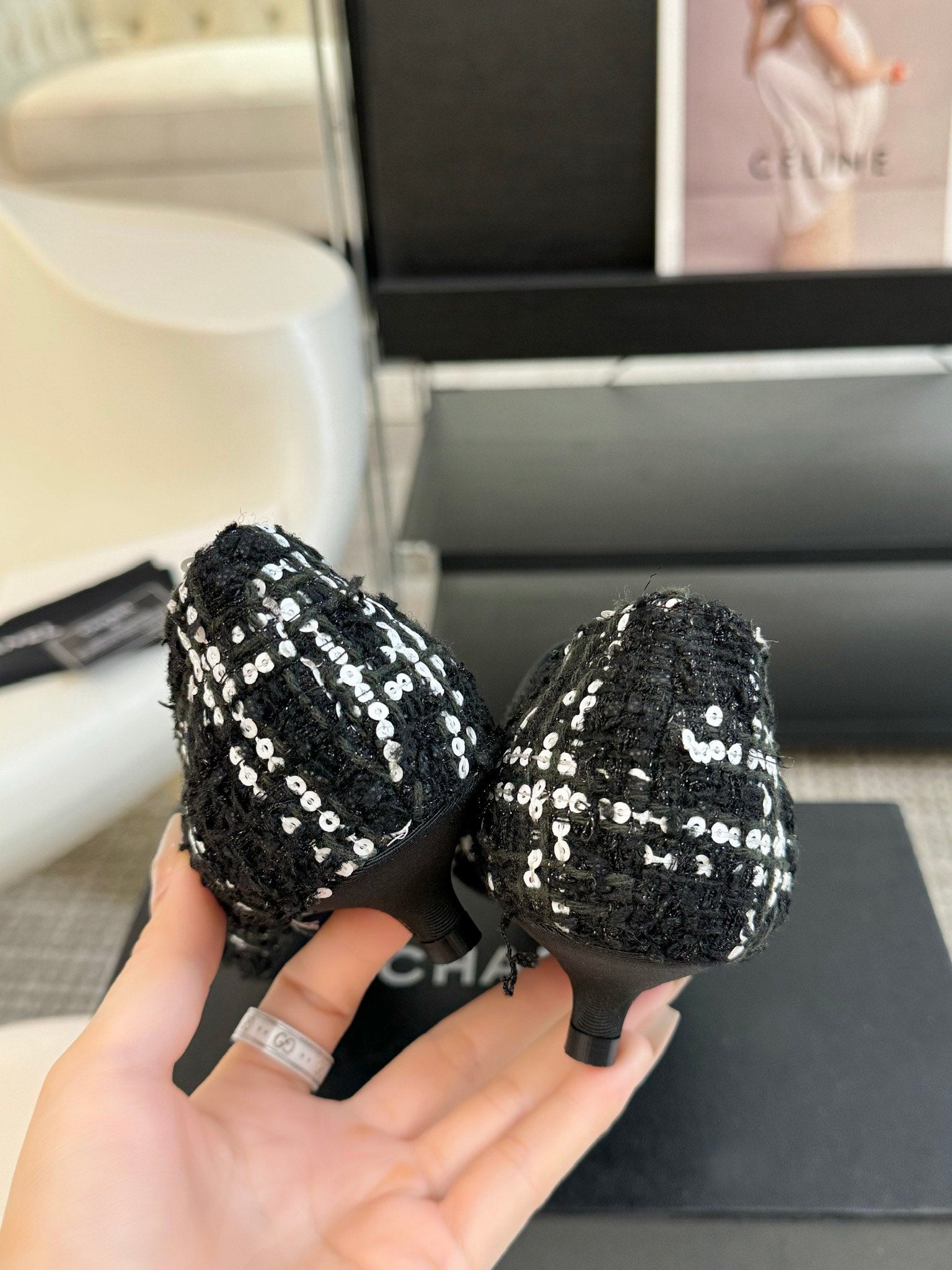 CHANEL MARY JANE IN BLACK MIX WHITE WOOL TWEED