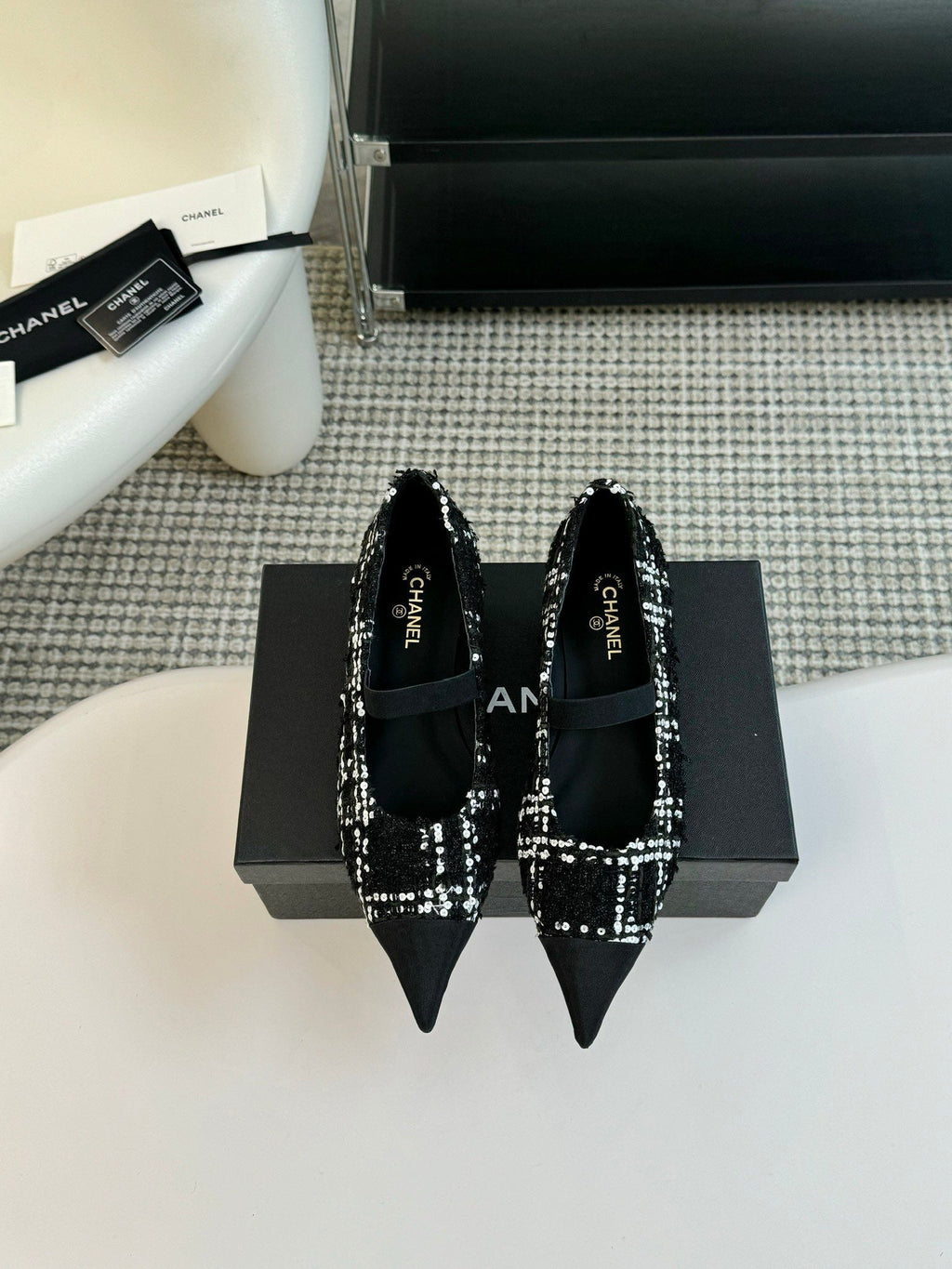 CHANEL MARY JANE IN BLACK MIX WHITE WOOL TWEED