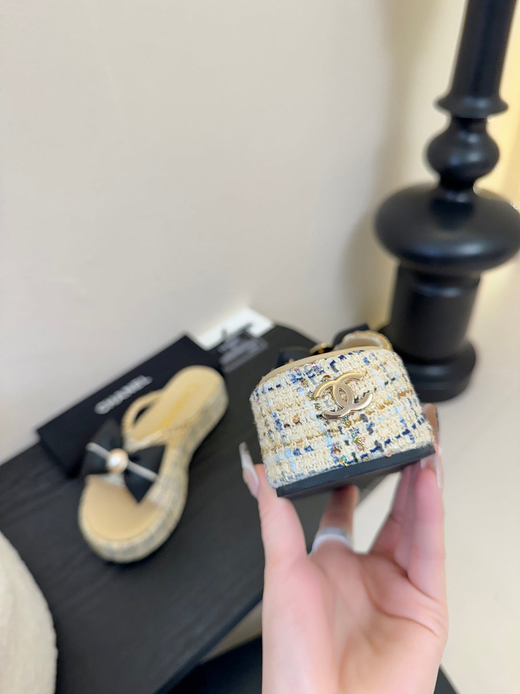 CHANEL PLATFORM FLIP-FLOPS IN BEIGE TWEED FABRIC