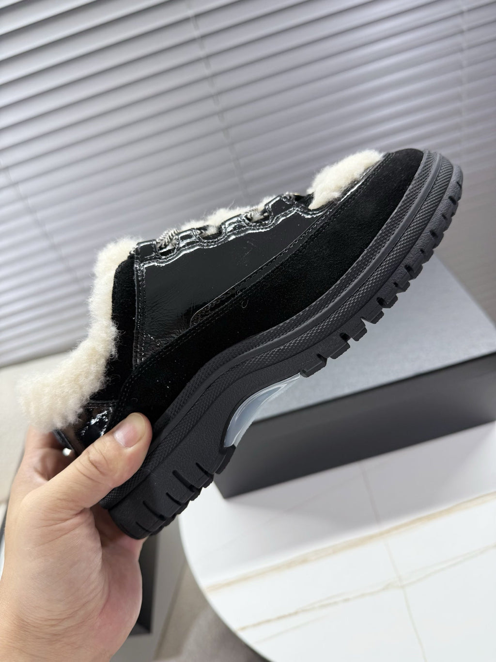 CHANEL 25S SNEAKERS WITH FUR AENTS 35MM IN BLACK CALFSKIN