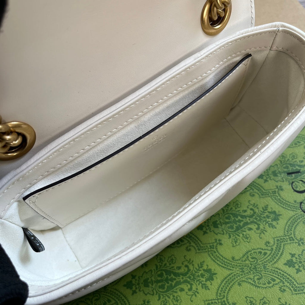 GUCCI MARMONT SMALL 22 BAG IN WHITE LAMBSKIN