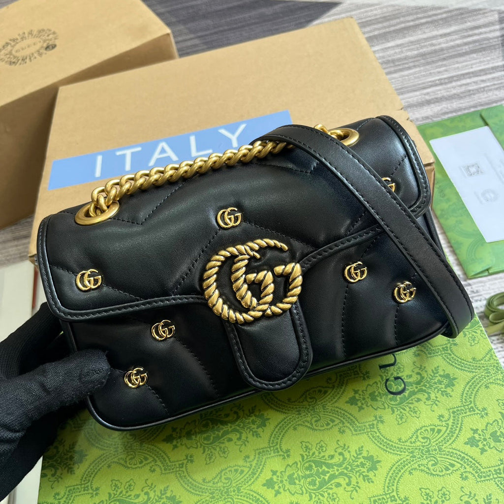GUCCI MARMONT SMALL 22 BAG IN BLACK LAMBSKIN