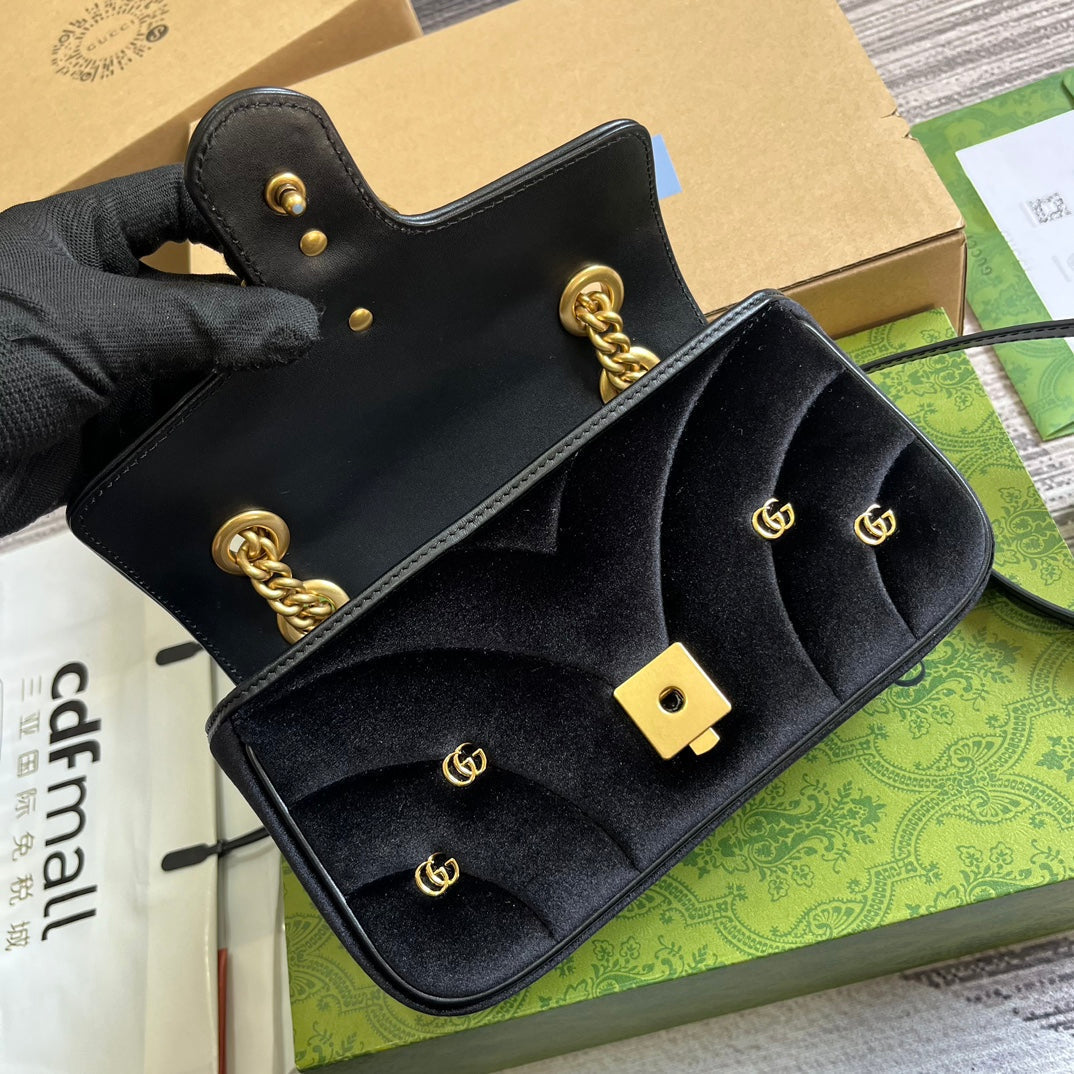 GUCCI MARMONT MINI 22 BAG IN BLACK VELVET