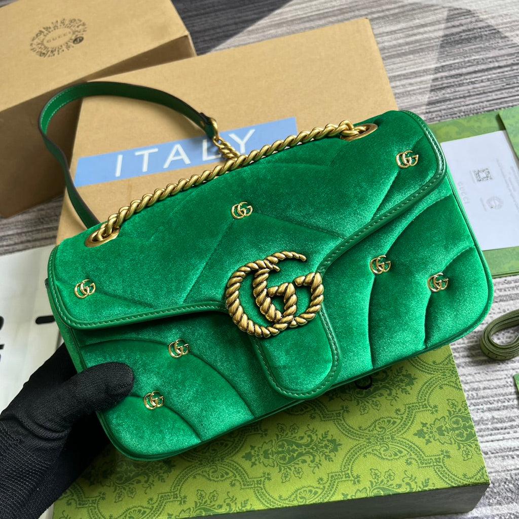 GUCCI MARMONT MEDIUM 26 BAG IN COOL GREEN VELVET