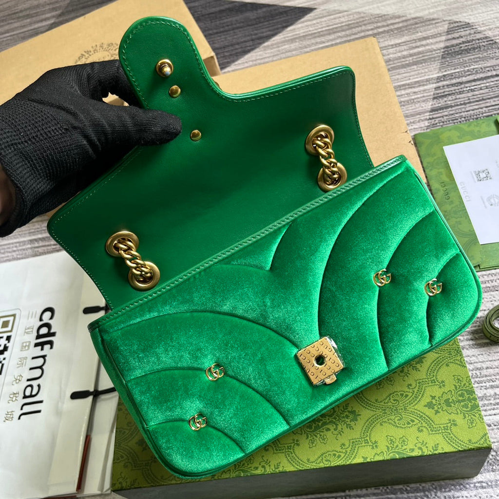 GUCCI MARMONT MEDIUM 26 BAG IN COOL GREEN VELVET
