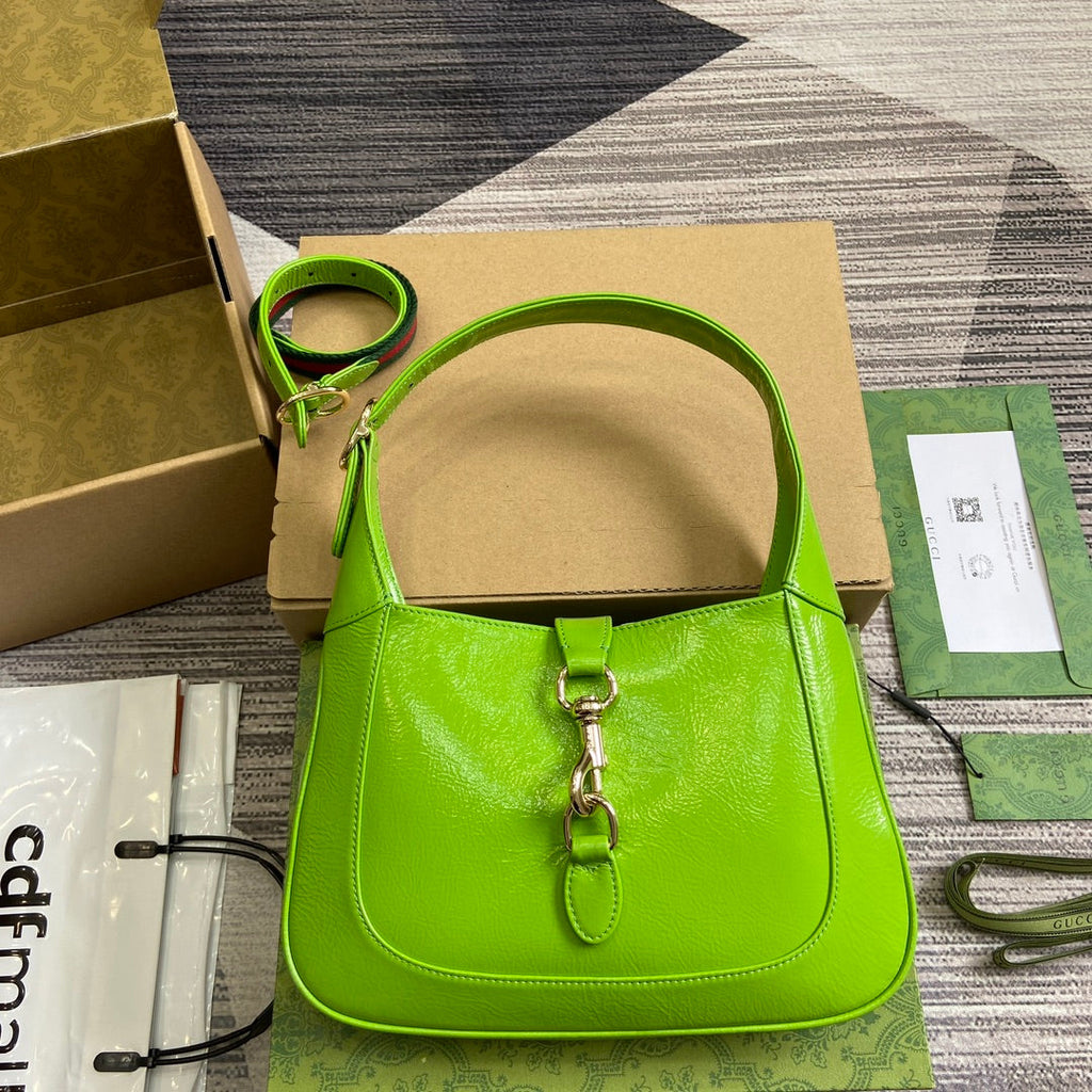 GUCCI JACKIE SMALL SHOULDER BAG 27 IN LIME GREEN CRACKED LACQUER CALFSKIN GOLD HARDWARE