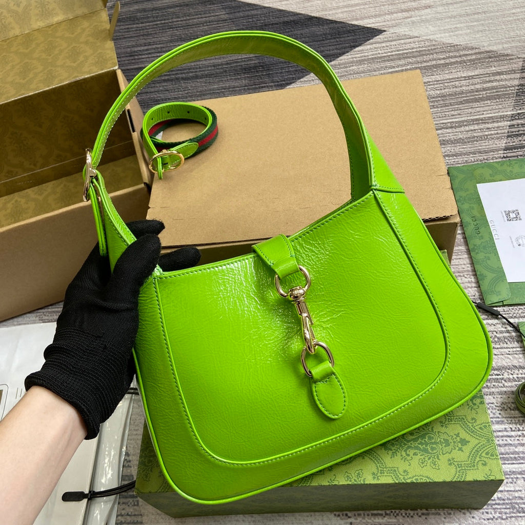 GUCCI JACKIE SMALL SHOULDER BAG 27 IN LIME GREEN CRACKED LACQUER CALFSKIN GOLD HARDWARE