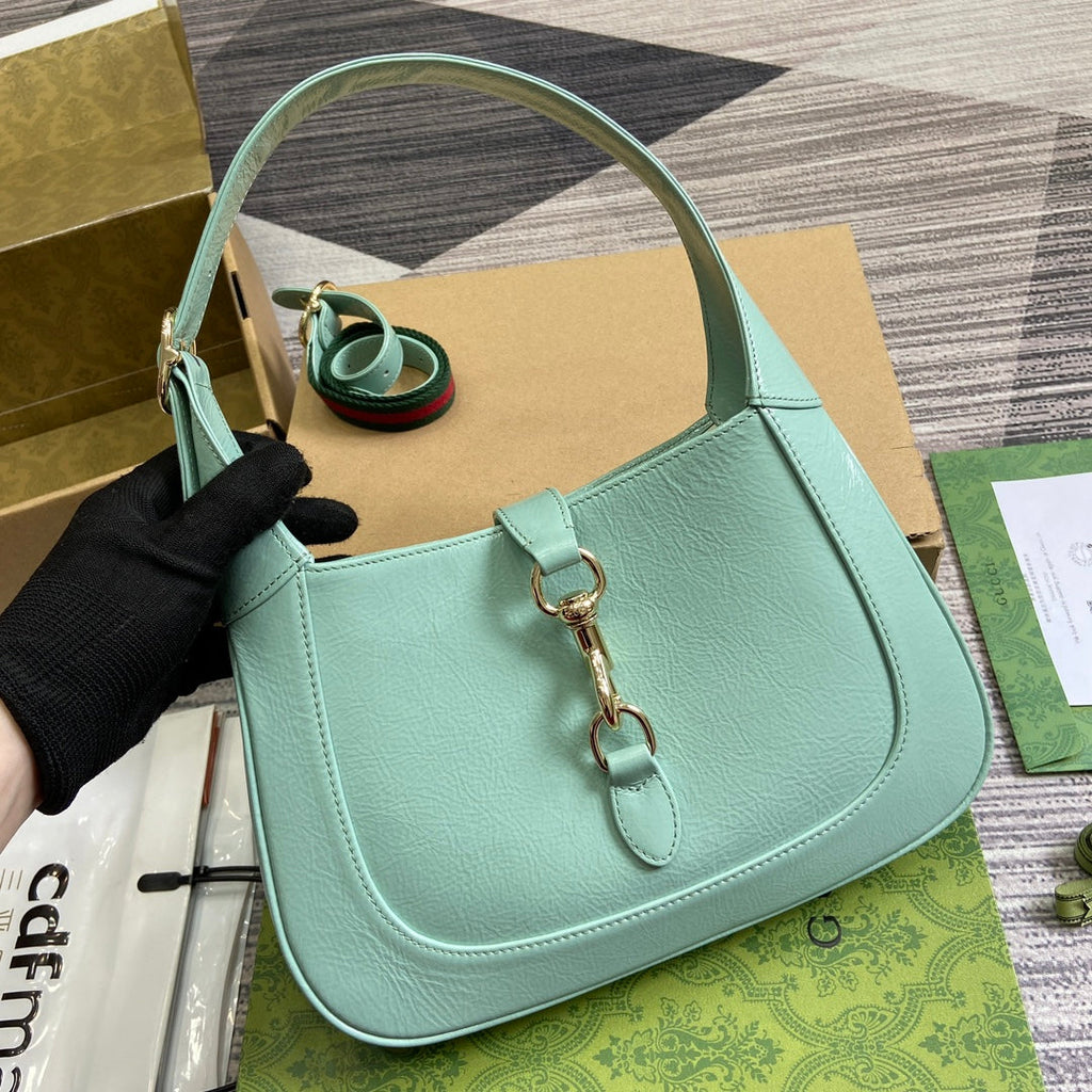 GUCCI JACKIE SMALL SHOULDER BAG 27 IN MINT GREEN CRACKED LACQUER CALFSKIN GOLD HARDWARE