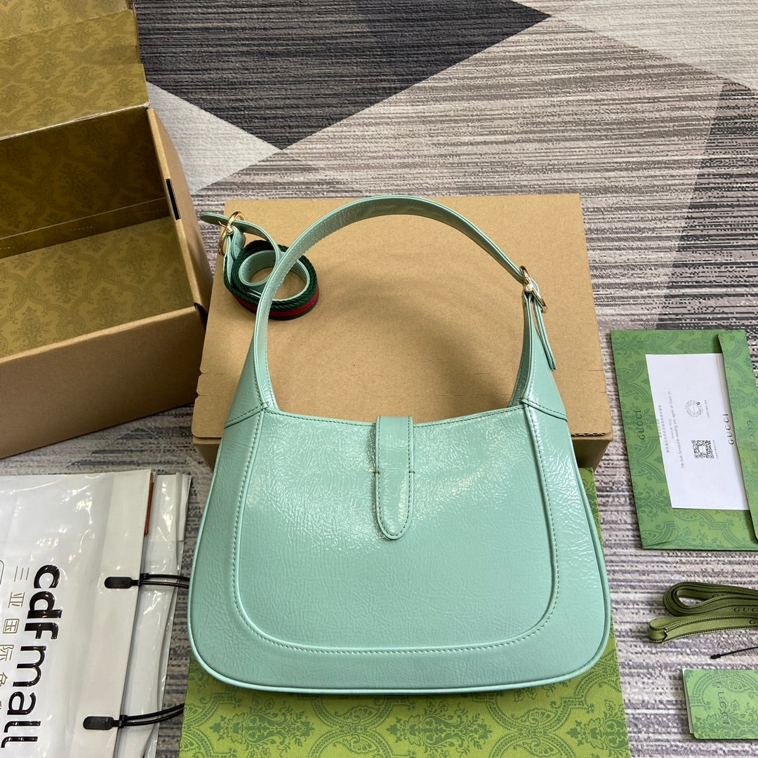 GUCCI JACKIE SMALL SHOULDER BAG 27 IN MINT GREEN CRACKED LACQUER CALFSKIN GOLD HARDWARE