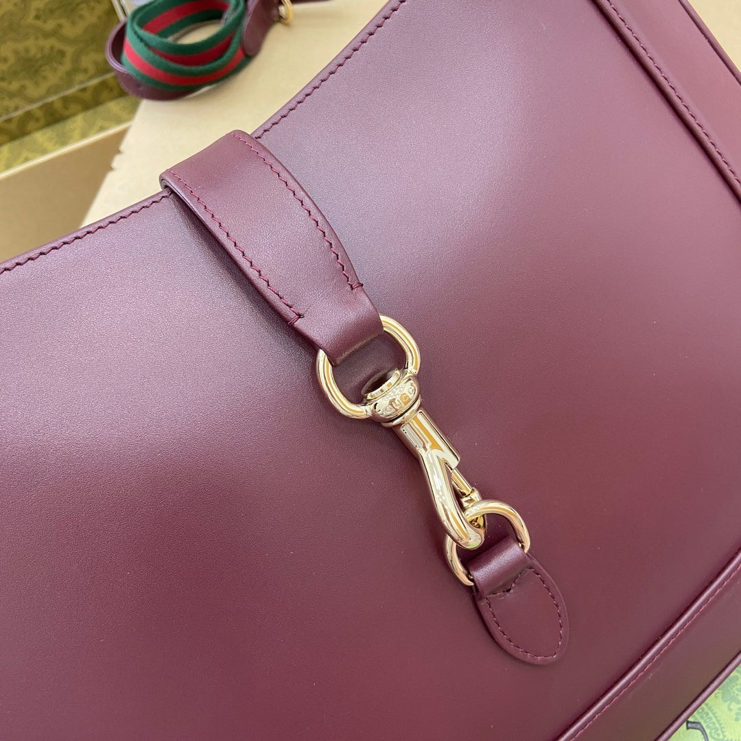 GUCCI JACKIE MEDIUM SHOULDER BAG 35 IN WINE RED CALFSKIN GOLD HARDWARE