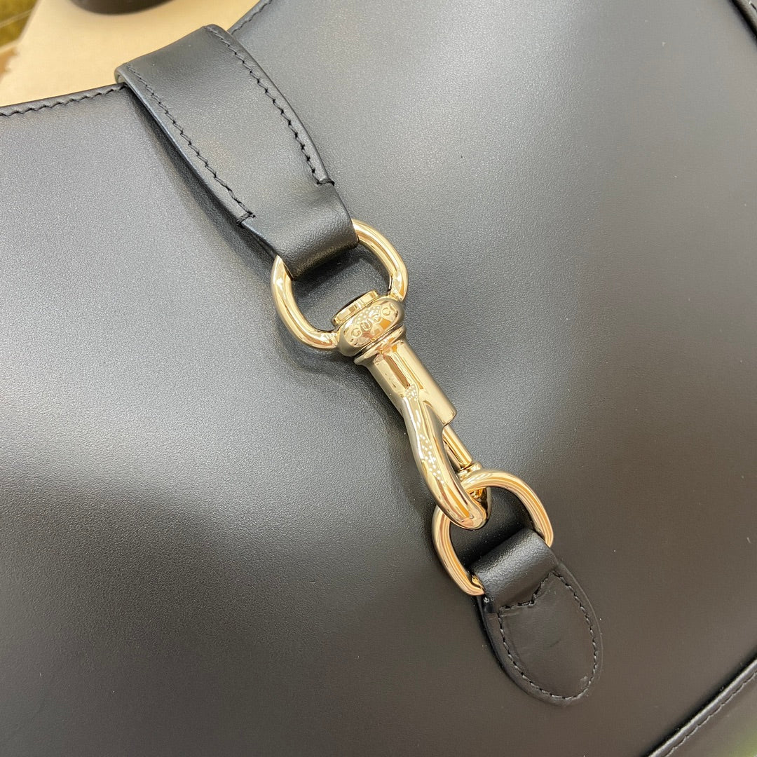 GUCCI JACKIE MEDIUM SHOULDER BAG 35 IN BLACK CALFSKIN GOLD HARDWARE