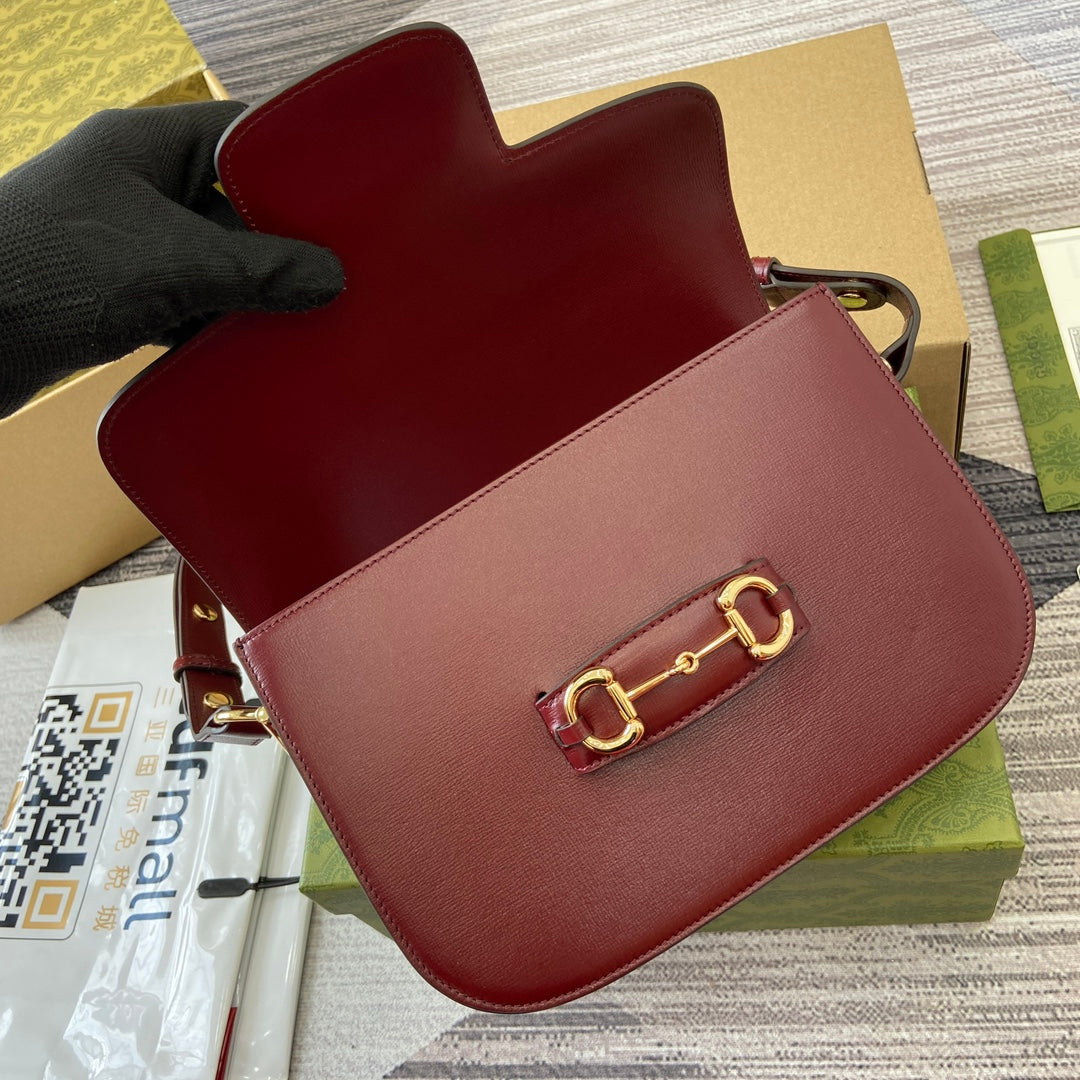 GUCCI HORSEBIT 1955 SHOULDER BAG 25 IN WINE RED LAMBSKIN GOLD HARDWARE