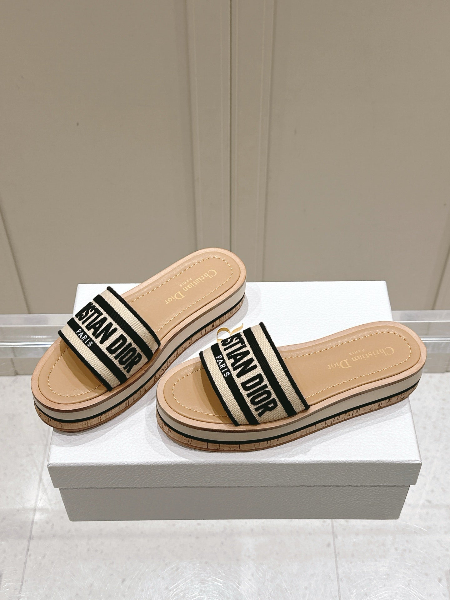 DIOR DWAY WEDGE SLIDES 45MM IN BEIGE AND BLACK FABRIC RAFFIA SOLE