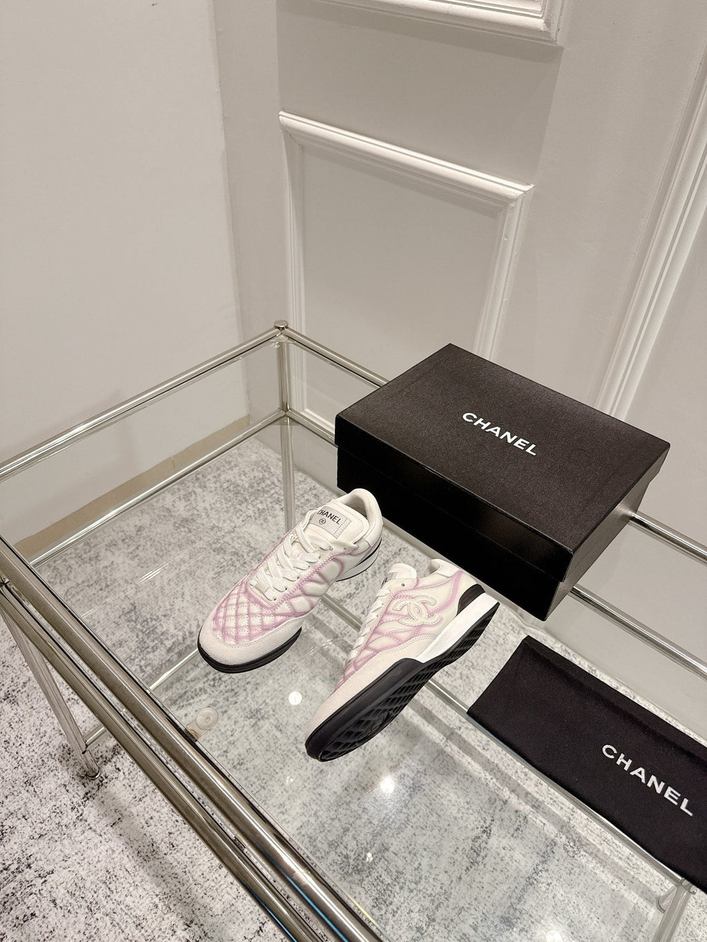 CHANEL CASUAL SNEAKER IN WHITE AND PURPLE CALFSKIN