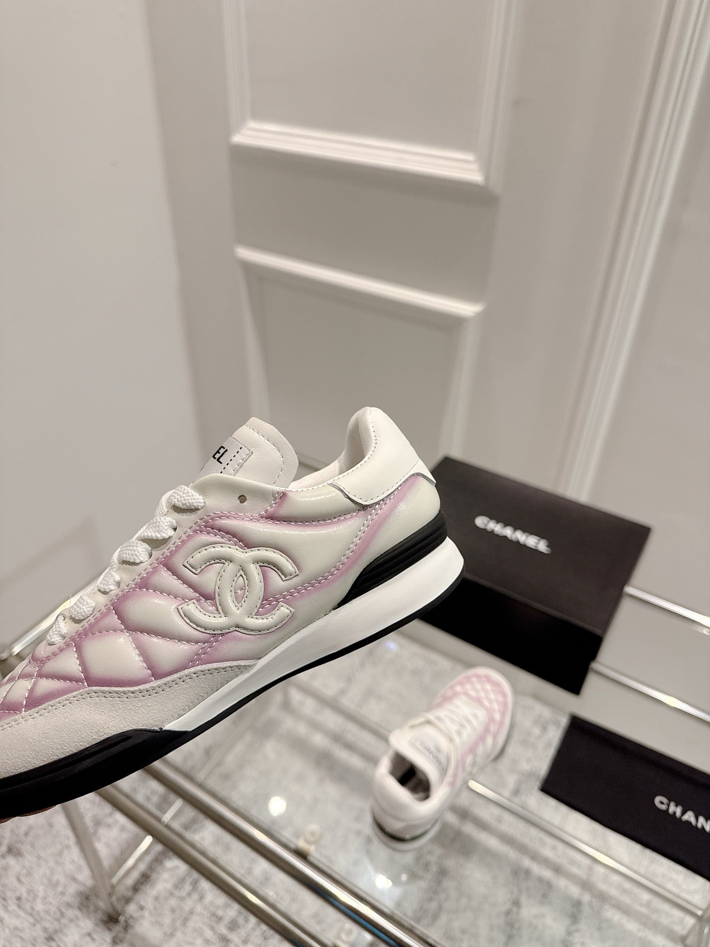 CHANEL CASUAL SNEAKER IN WHITE AND PURPLE CALFSKIN