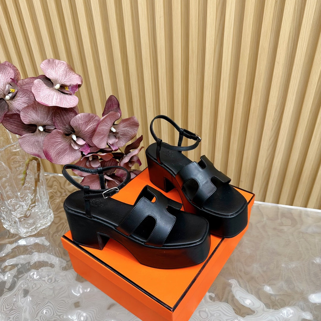 HERMES JAM 30 SANDAL IN BLACK CALFSKIN