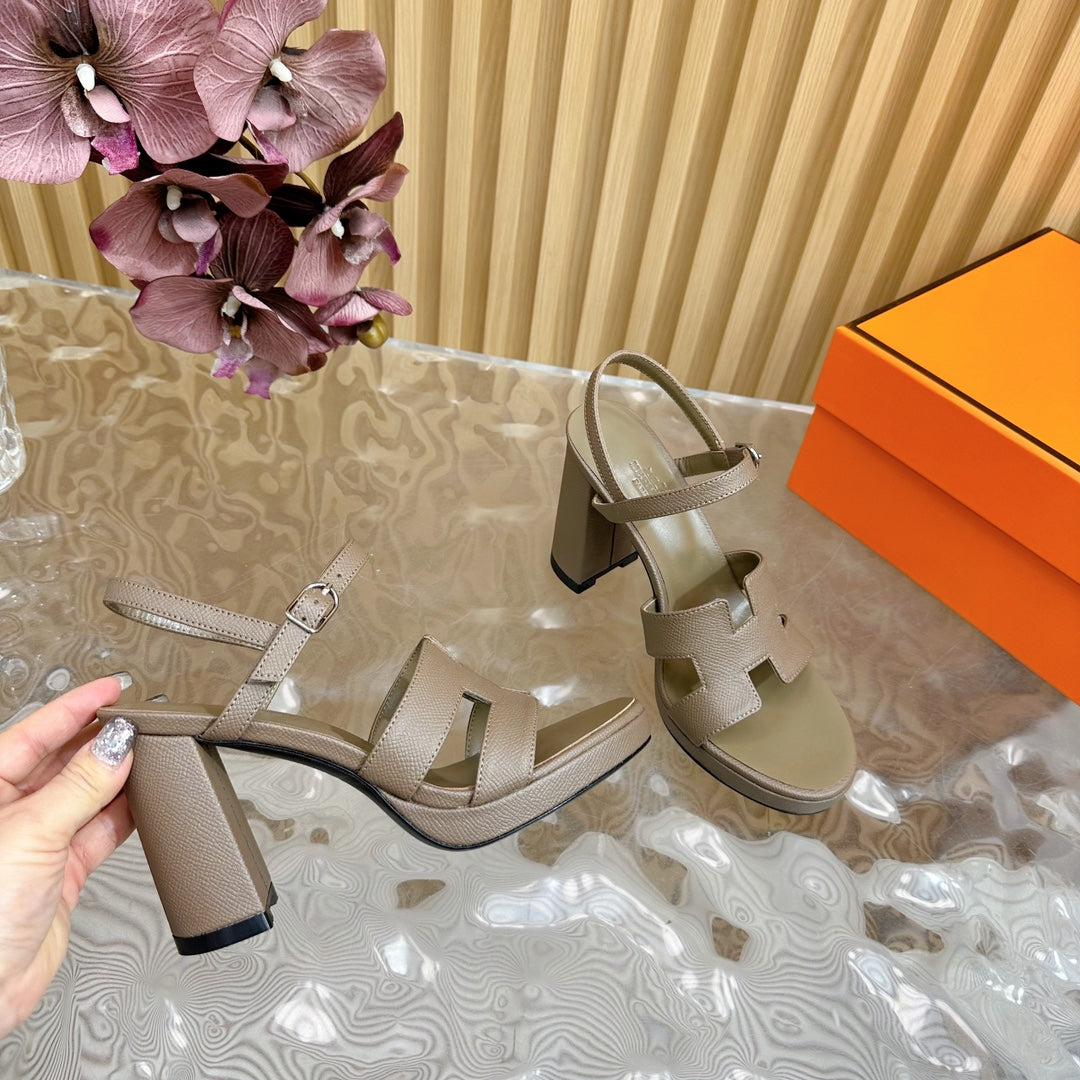 HERMES JAZZ 90 SANDAL IN WOOD BROWN CALFSKIN