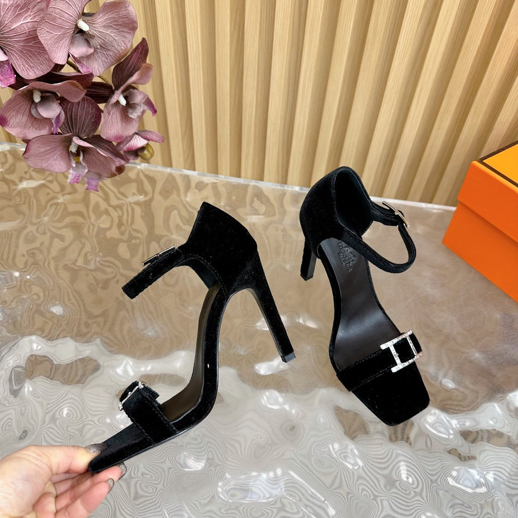 HERMES JULY SANDAL 105 MM IN BLACK VELVET