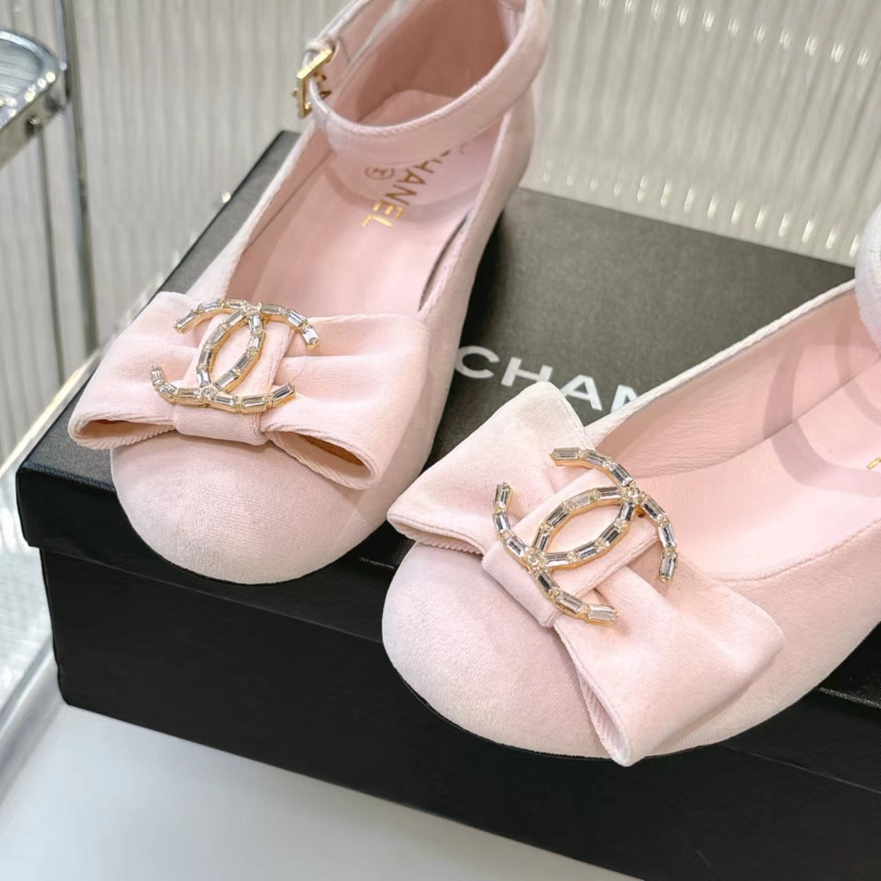 CHANEL BOW MARY JANE SHOES IN PASTEL PINK VELVET