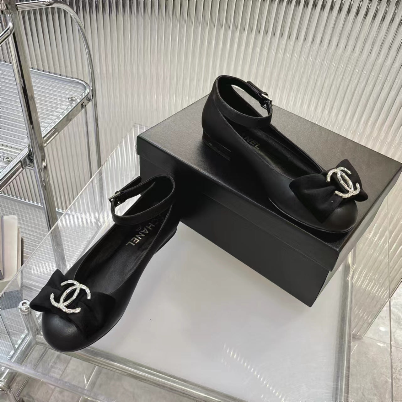 CHANEL BOW MARY JANE SHOES IN BLACK LAMBSKIN