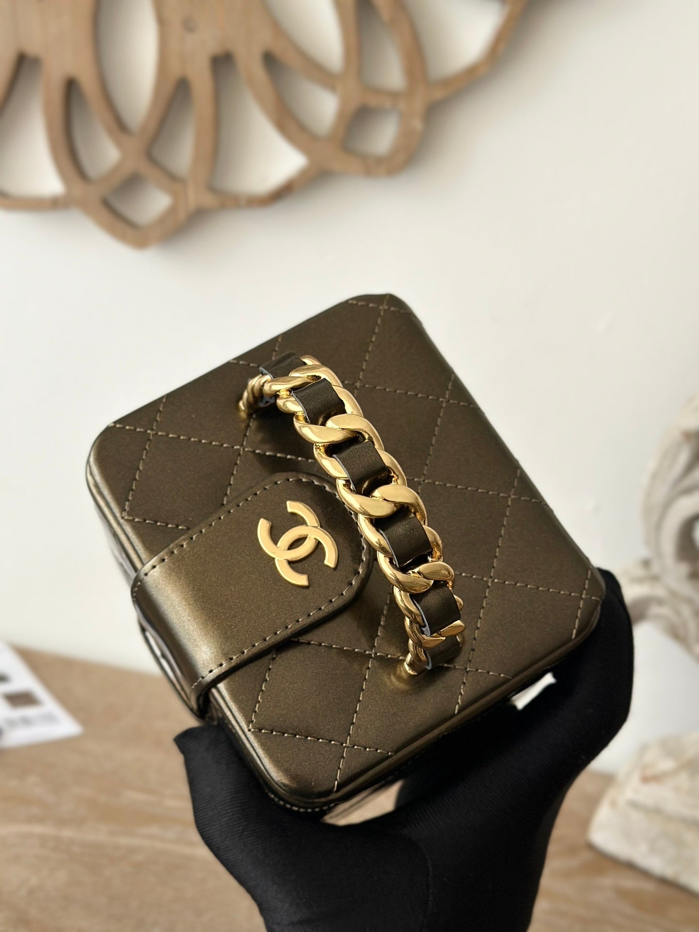 CHANEL MINI VINTAGE COSMETIC BAG 11 IN MIKADO SHINY CALFSKIN GOLD HARDWARE