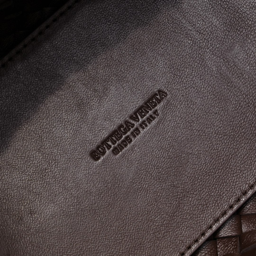 BOTTEGA VENETA Mini Cabat 20cm Chocolate Lambskin Ghw