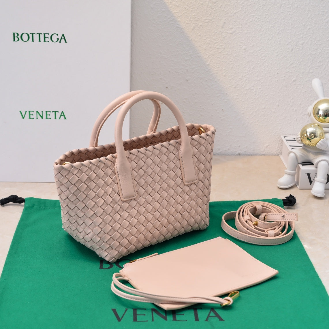 BOTTEGA VENETA Mini Cabat 20cm Beige Lambskin Ghw