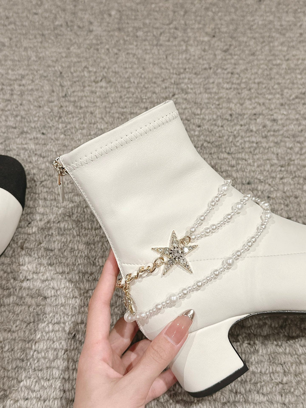 CHANEL LOW CUT BOOTS IN WHITE STRETCH LAMBSKIN AND GROSGRAIN WITH PEARL CHAIN