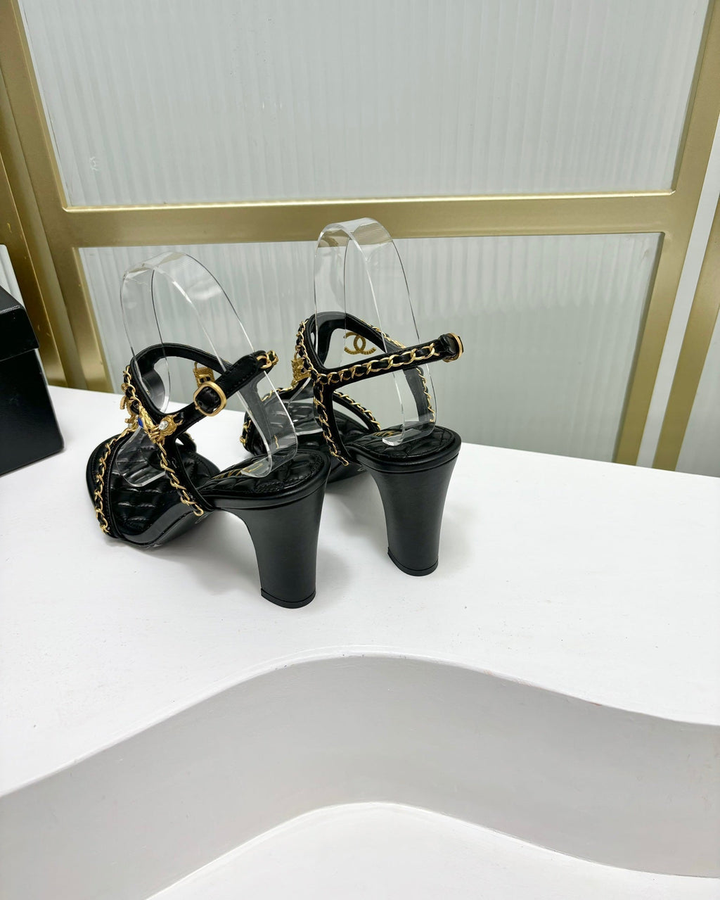 CHANEL HIGH HEELS PEARL CHAIN IN BLACK COWHIDE