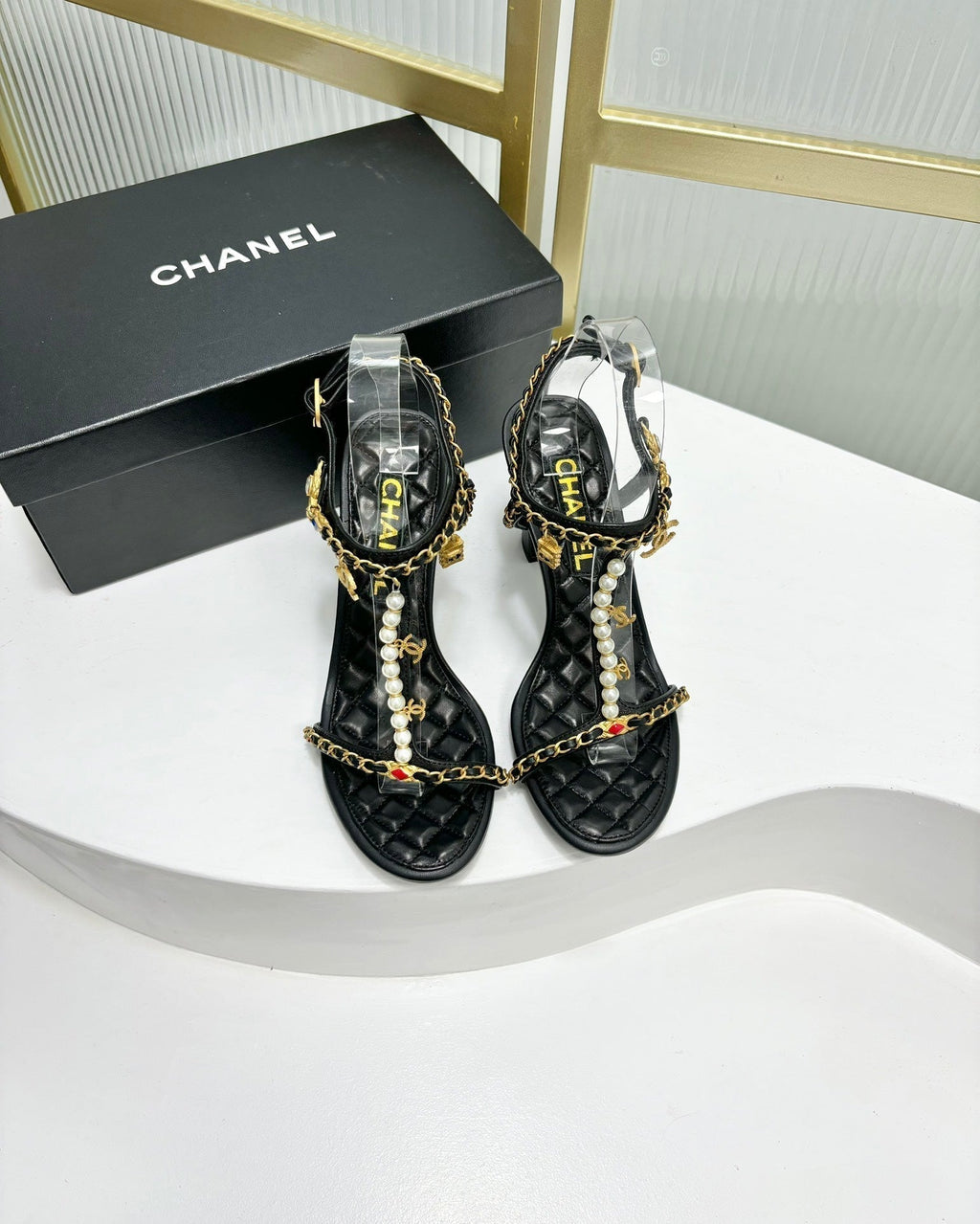 CHANEL HIGH HEELS PEARL CHAIN IN BLACK COWHIDE