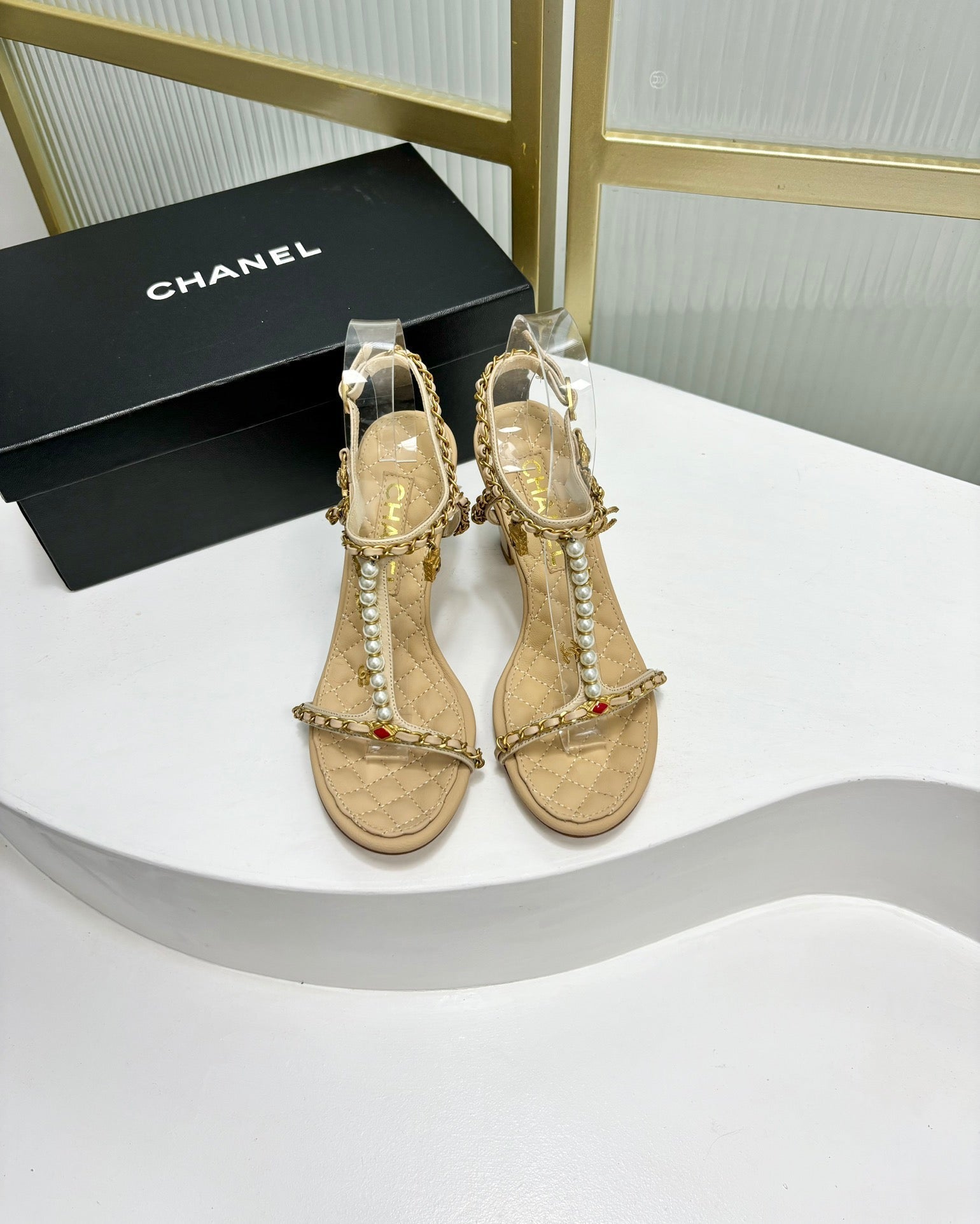 CHANEL HIGH HEELS PEARL CHAIN IN BEIGE CREAM COWHIDE