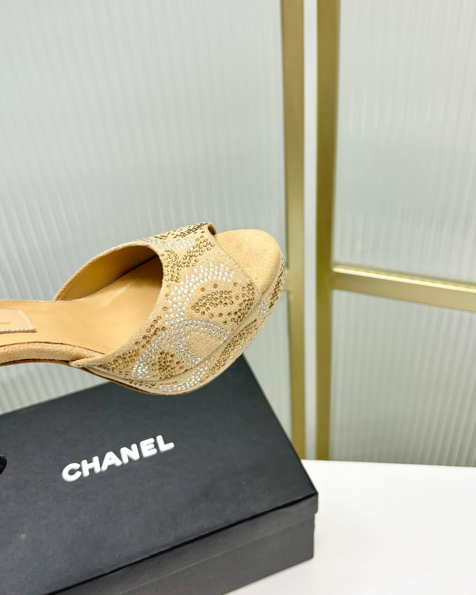 CHANEL HIGH HEELS ONE STRAP IN BEIGE CREAM GOATSKIN