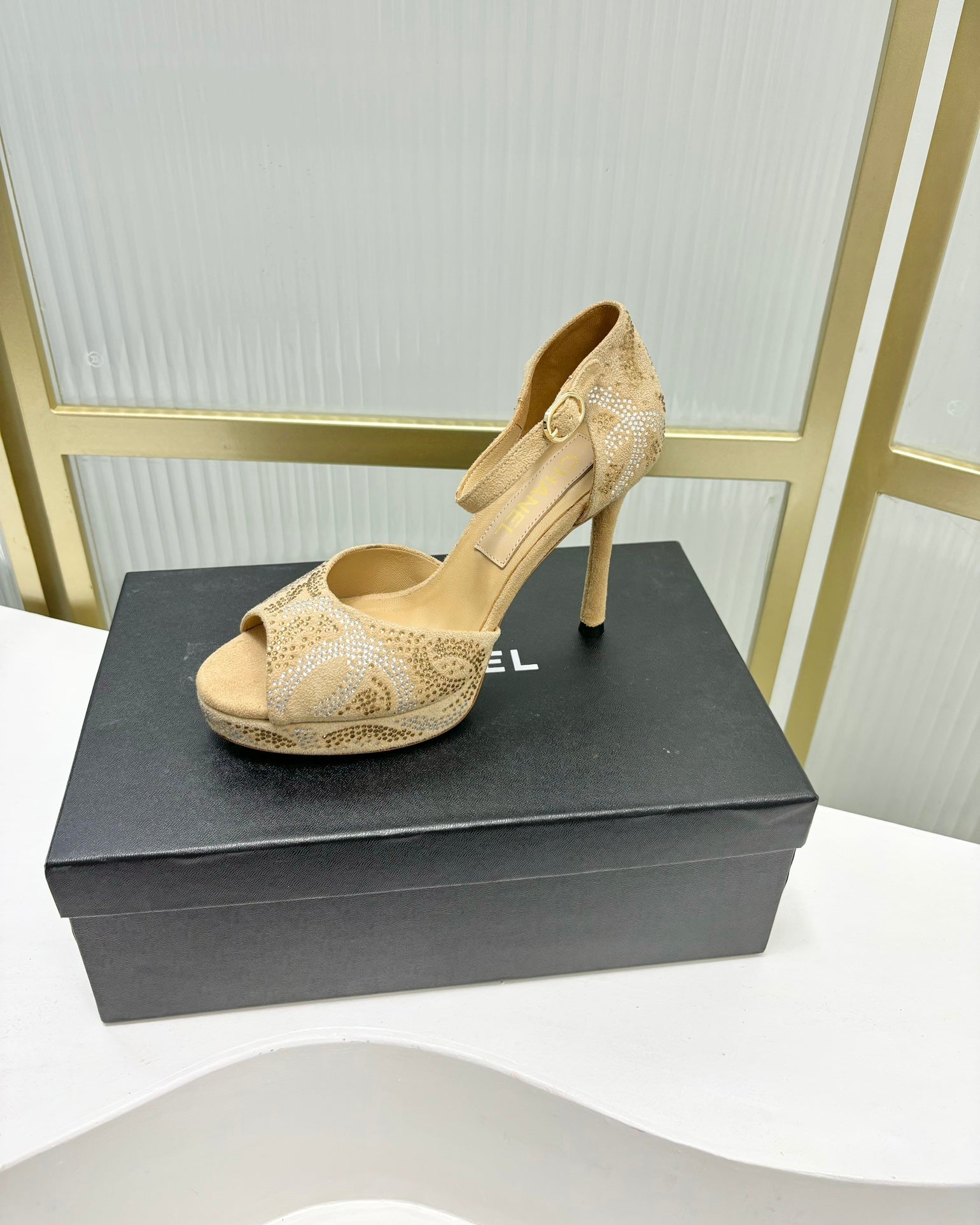 CHANEL HIGH HEELS ONE STRAP IN BEIGE CREAM GOATSKIN