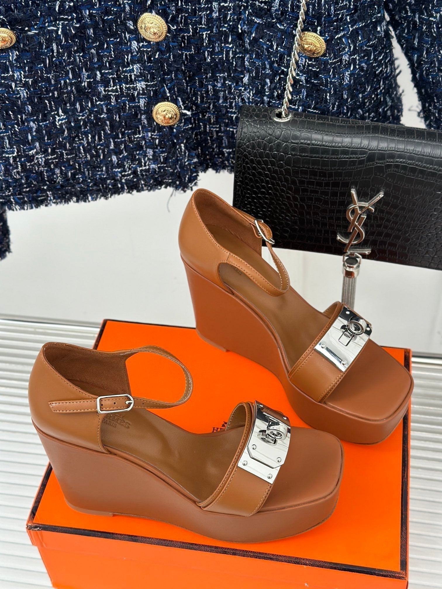 HERMES WEDGES SANDALS CARAMEL LAMBSKIN