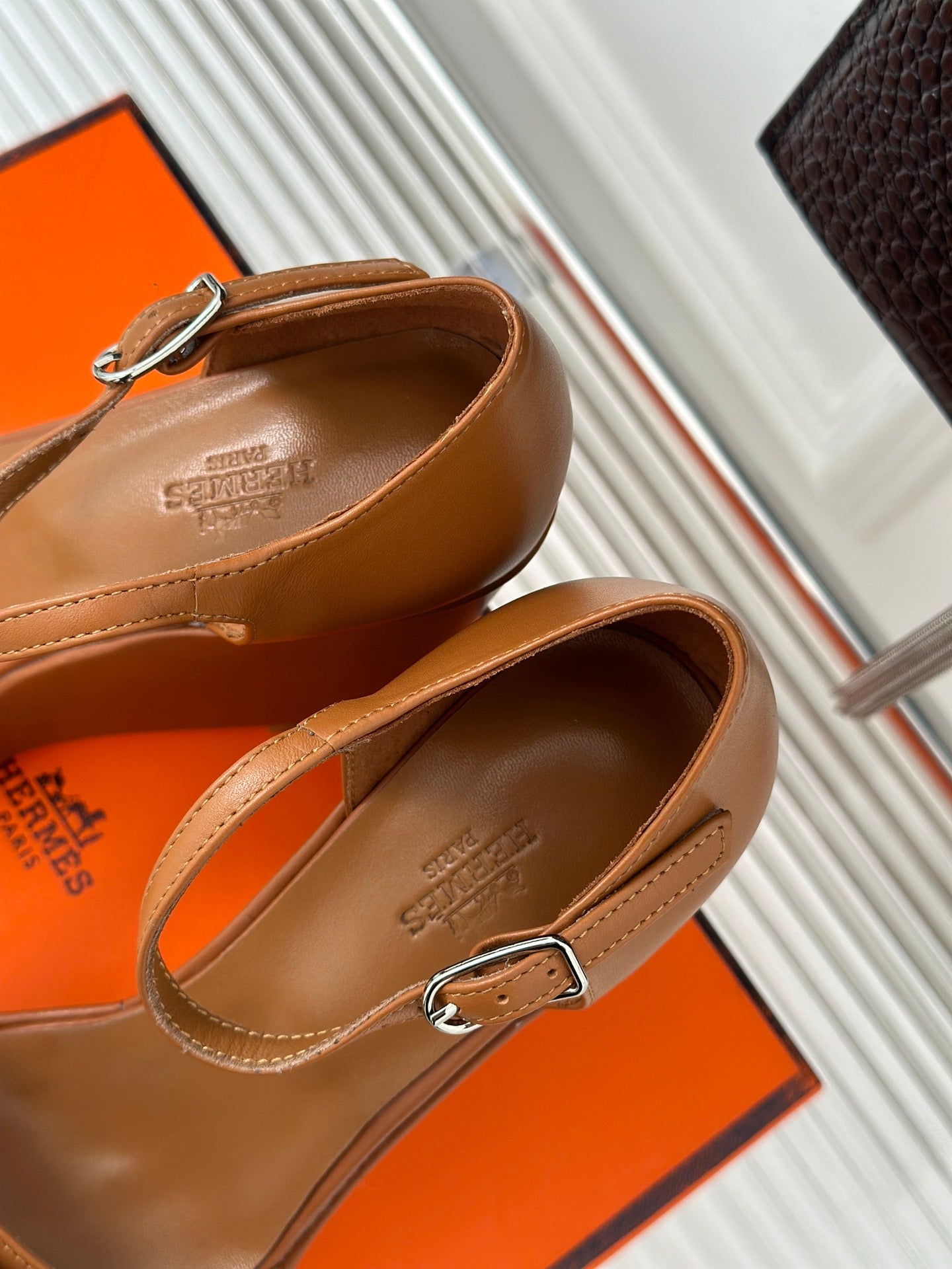 HERMES WEDGES SANDALS CARAMEL LAMBSKIN