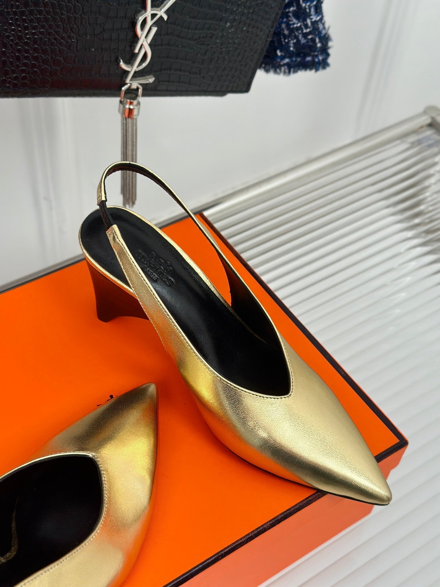 HERMES HIGH HEEL 75 MM POINTED- TOE SANDAL IN GOLD CALFSKIN