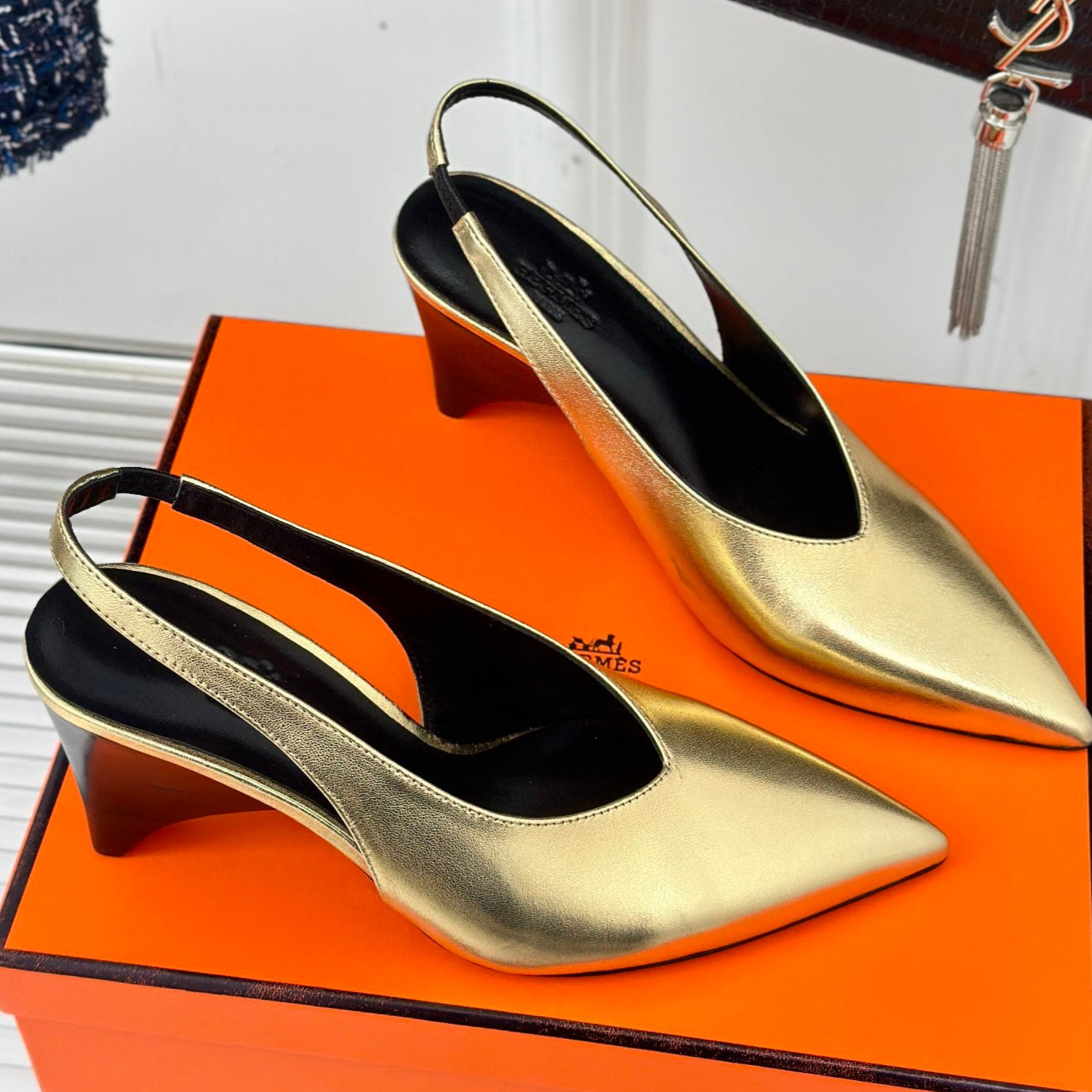 HERMES HIGH HEEL 75 MM POINTED- TOE SANDAL IN GOLD CALFSKIN