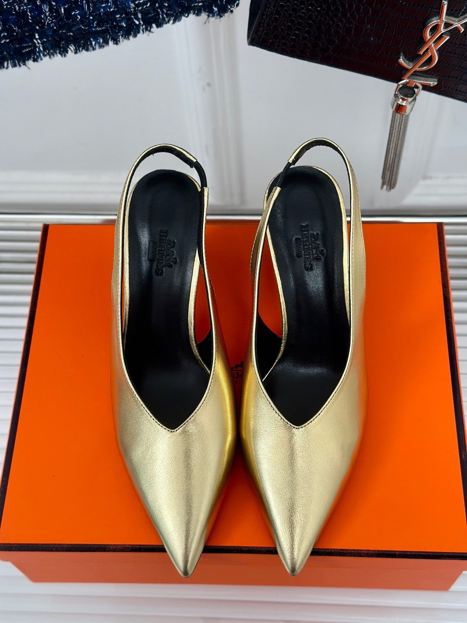 HERMES HIGH HEEL 75 MM POINTED- TOE SANDAL IN GOLD CALFSKIN