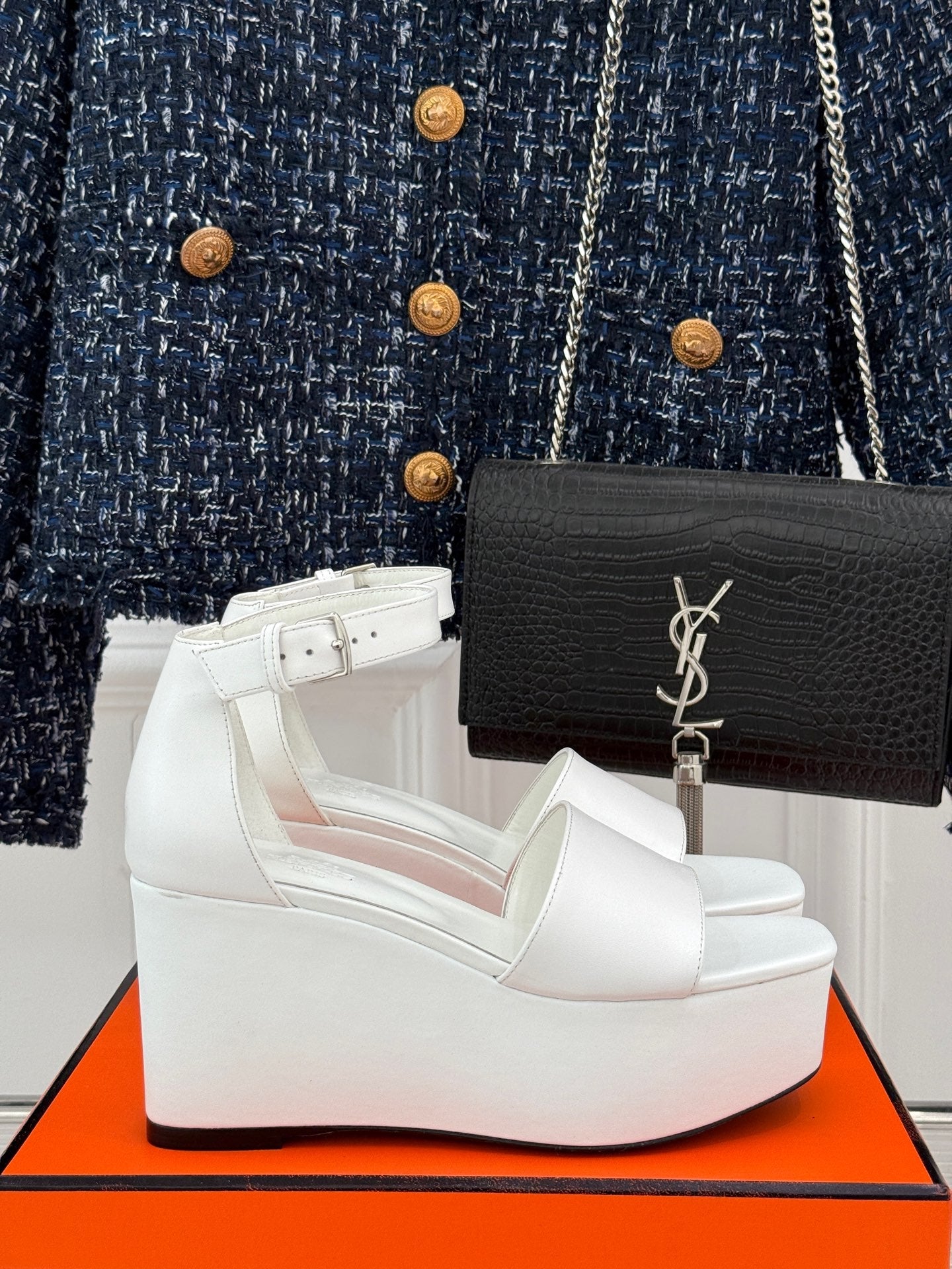 HERMES ILLUSION 35 SANDAL IN WHITE CALFSKIN