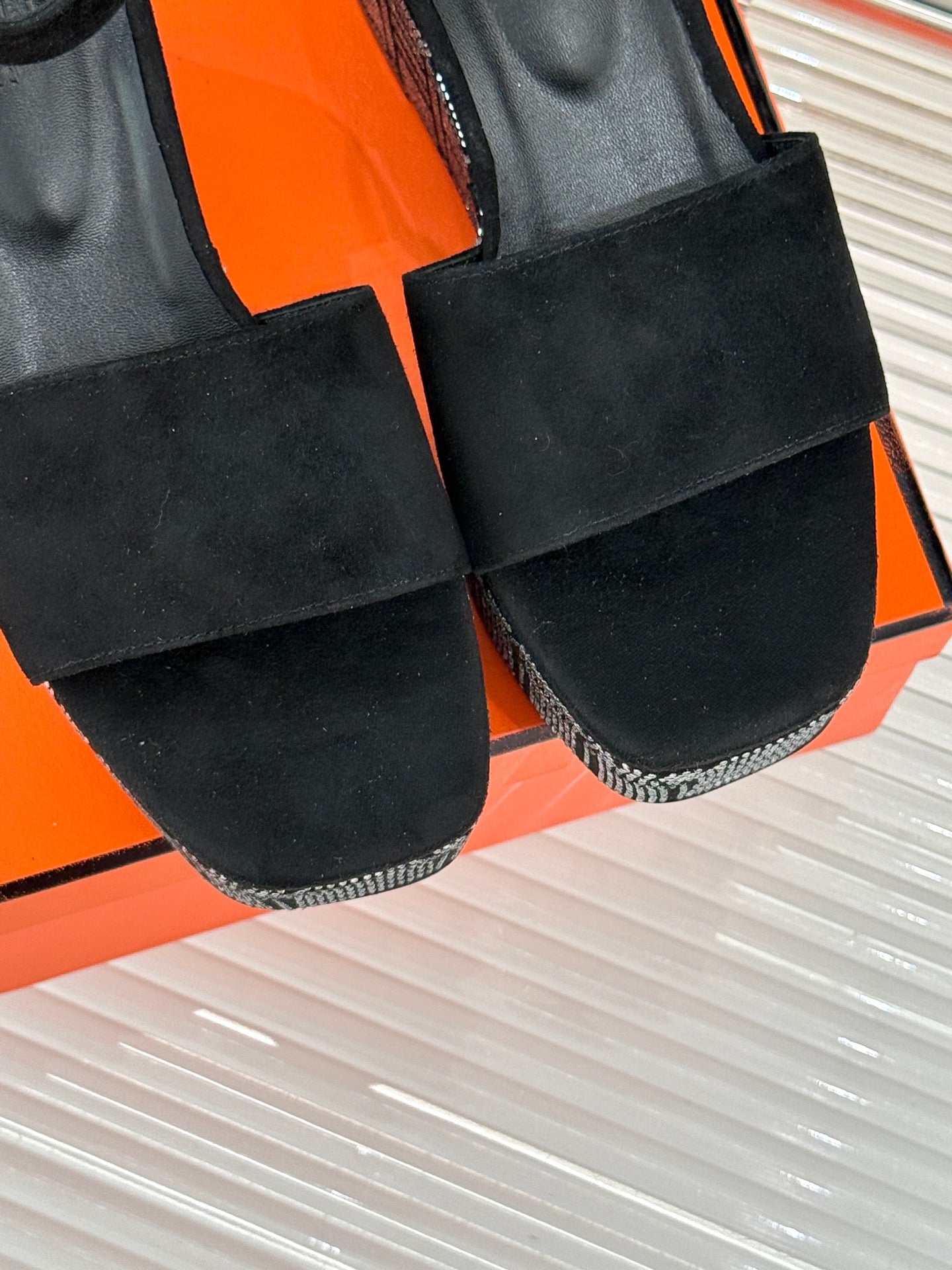 HERMES ILLUSION 35 SANDAL IN BLACK SUEDE WITH RHINESTONE DETAILS