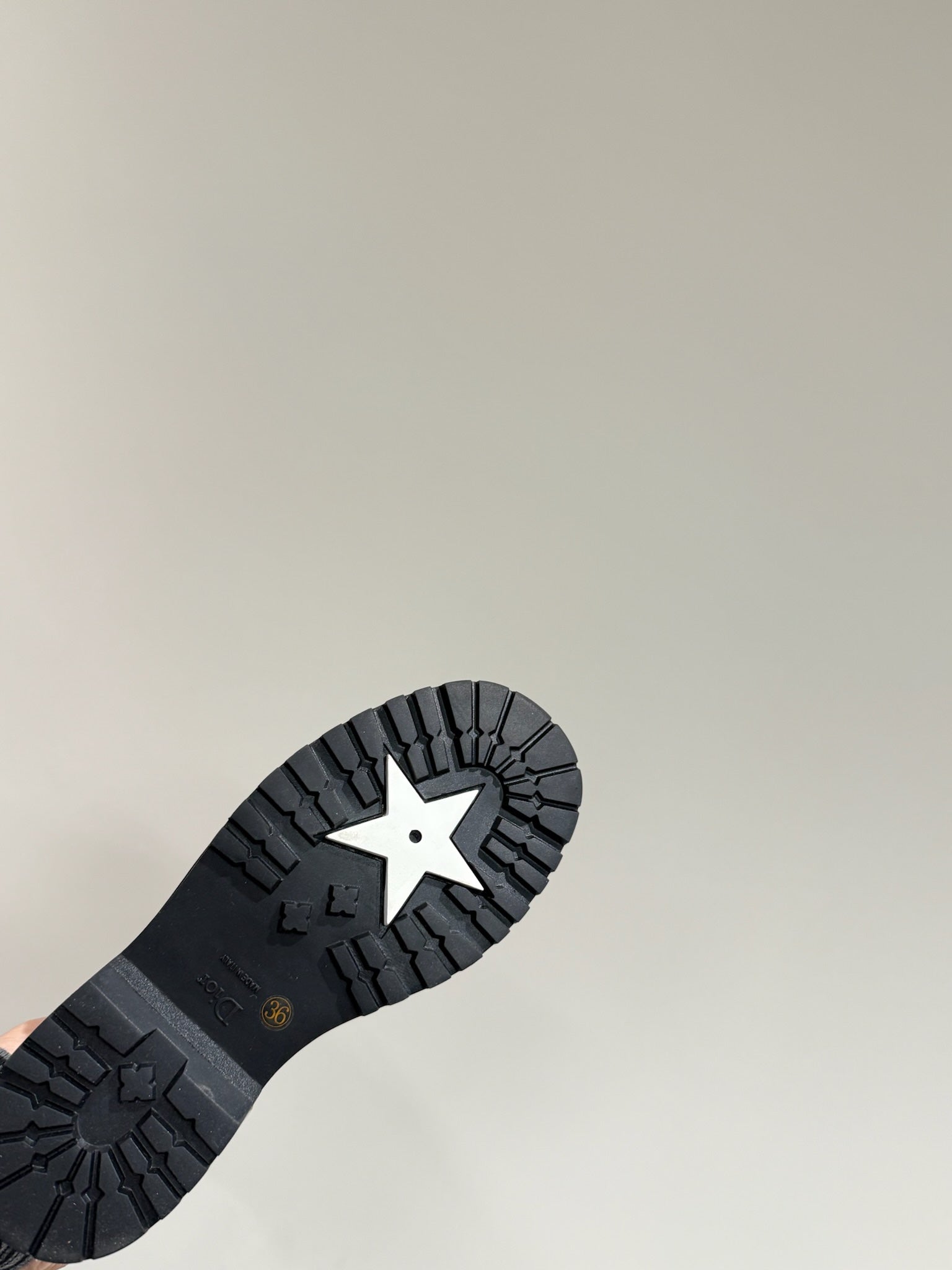 DIOR D-TOWN BOOTS IN BLACK PATENT CALFSKIN