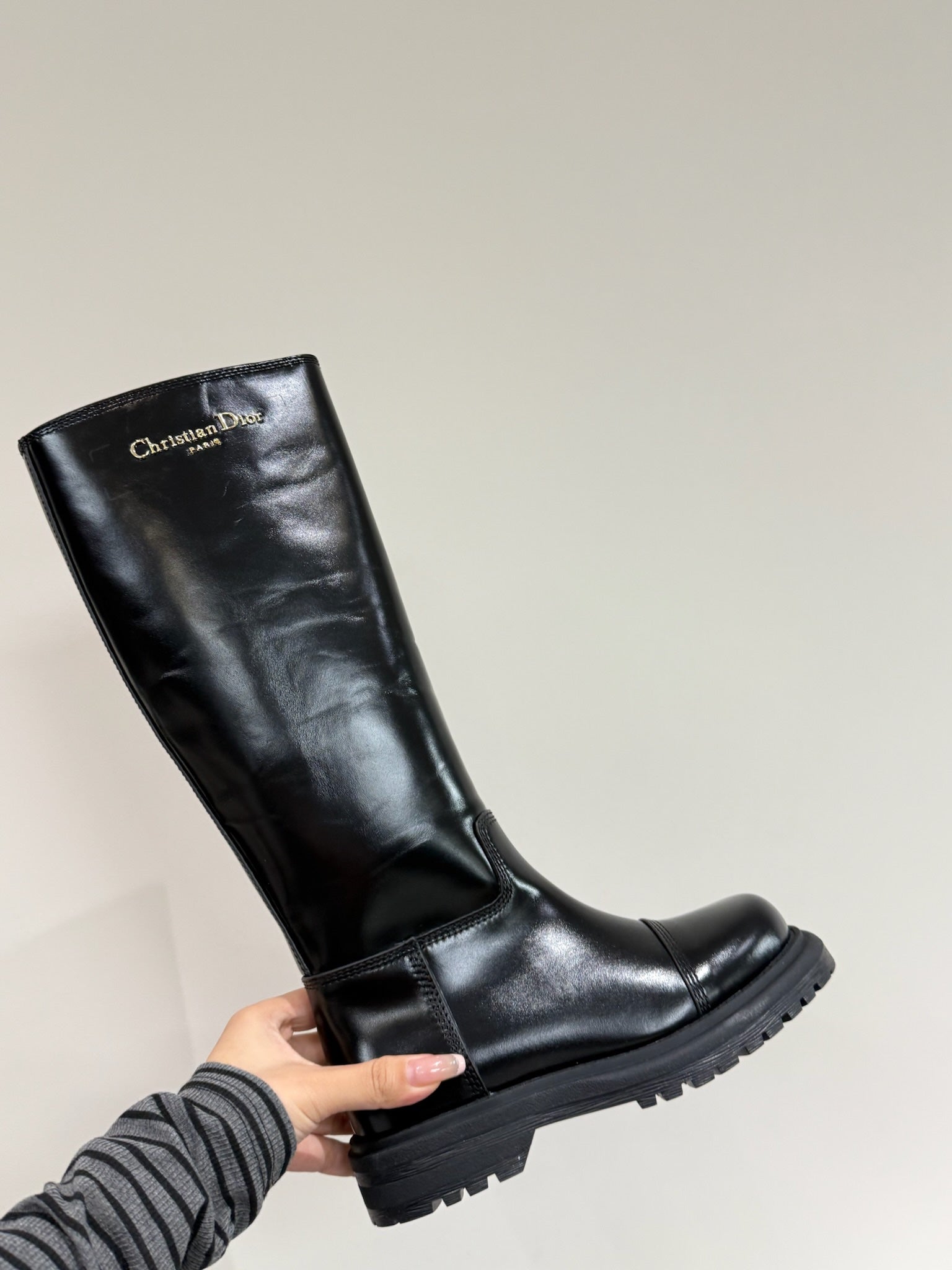 DIOR D-TOWN BOOTS IN BLACK PATENT CALFSKIN